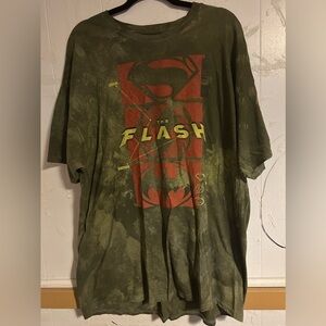 The Flash size 2XL t shirt